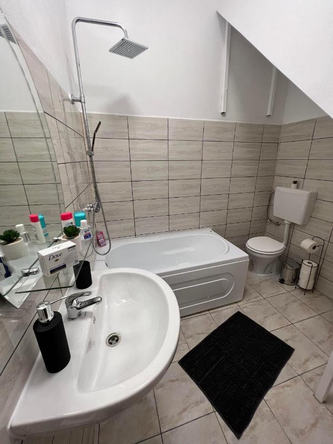 Apartament In Regim Hotelier King Mediaş Dış mekan fotoğraf
